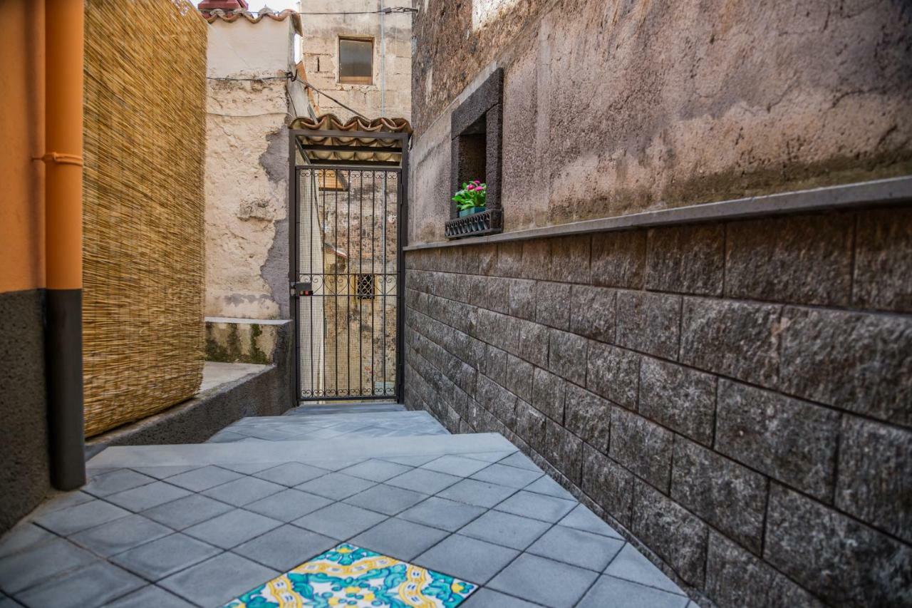 B&B Cortile Aurora Bronte Exterior foto